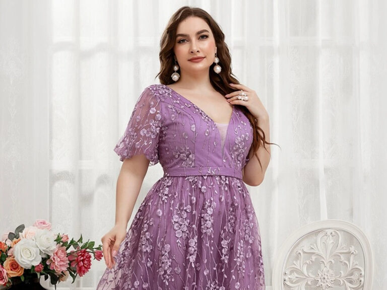 Sukienki na wesele plus size. Te 3 fasony są modne i wyszczuplają!